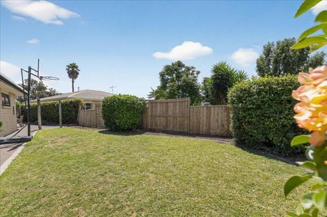 Photo of property in 4 Halesia Place, Mount Maunganui, 3116