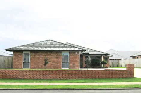 Photo of property in 14 Saint James Drive, Huntington, Hamilton, 3210