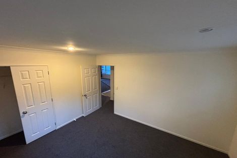 Photo of property in 27 Mariners View Road, Beach Haven, Auckland, 0626