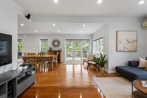 Photo of property in 30 Ngatitoa Street, Tawa, Wellington, 5028