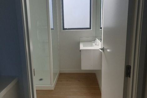 Photo of property in 7/5 Peachgrove Road, Te Atatu Peninsula, Auckland, 0610