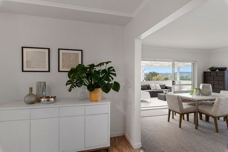 Photo of property in 41 Pohutukawa Avenue, Red Beach, 0932