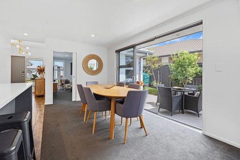 Photo of property in 21 Kahuparere Crescent, Pyes Pa, Tauranga, 3112