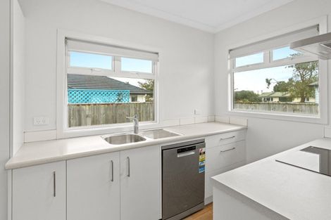 Photo of property in 95 Bartholomew Road, Levin, 5510
