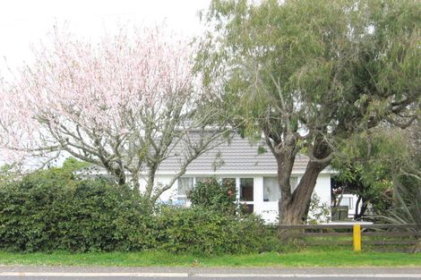Photo of property in 16 Hannan Road, Whitianga, 3510