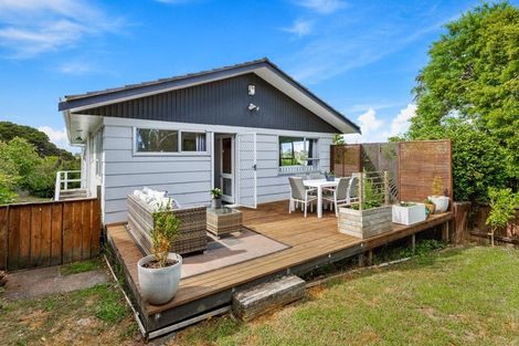 Photo of property in 34 Redwood Drive, Massey, Auckland, 0614