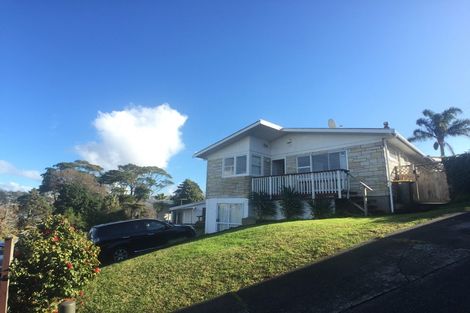 Photo of property in 19 Sunhaven Avenue, Glenfield, Auckland, 0629