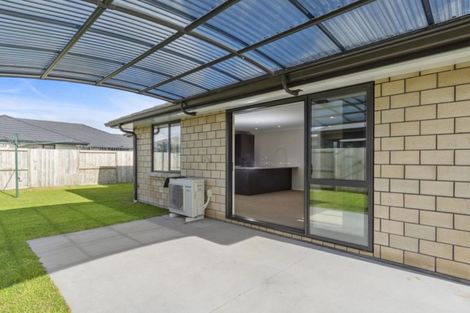 Photo of property in 19 Batty Street, Papamoa Beach, Papamoa, 3118