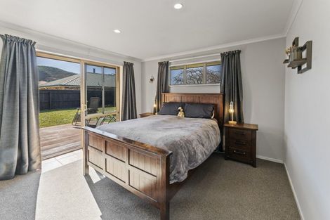 Photo of property in 10 Whiting Drive, Wakefield, 7025