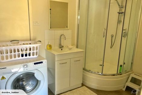 Photo of property in 2 Kopiko Way, Brooklyn, Wellington, 6021