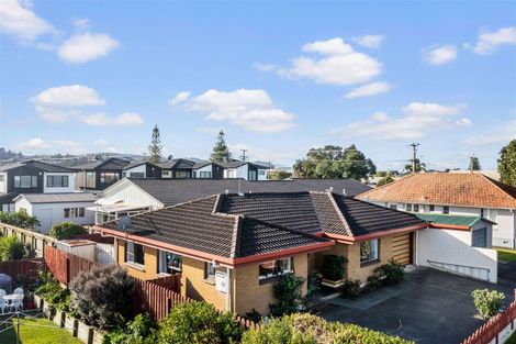 Photo of property in 65 Florence Avenue, Orewa, 0931