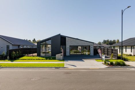 Photo of property in 8 Homestead Drive, Rangiora, 7400