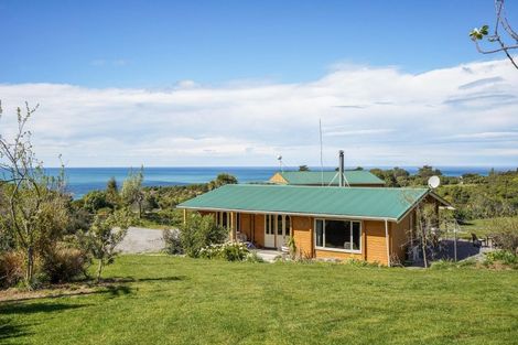 Photo of property in 6 Port Robinson Road, Domett, Cheviot, 7383