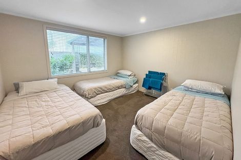 Photo of property in 5a Marine Parade North, Foxton Beach, Foxton, 4815