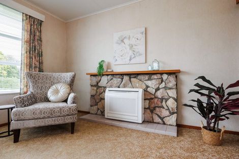 Photo of property in 5 Kaituna Street, Milson, Palmerston North, 4414