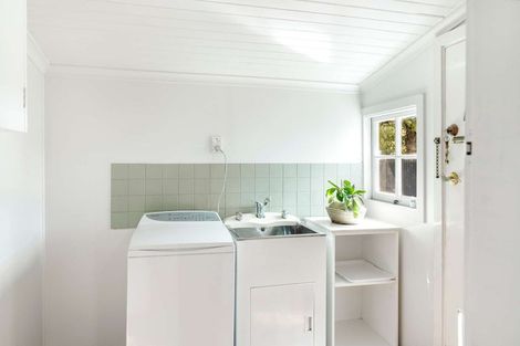 Photo of property in 3 Joseph Street, Gore, 9710