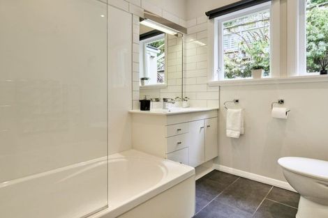Photo of property in 24 Elmslie Road, Pinehaven, Upper Hutt, 5019