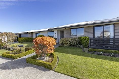 Photo of property in 1 Pimlico Place, Rangiora, 7400