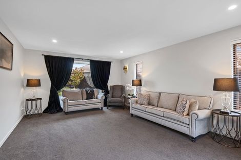 Photo of property in 18 Dunaverty Place, Broomfield, Christchurch, 8042