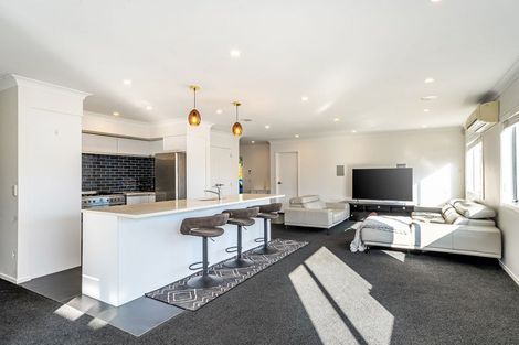 Photo of property in 21 Tasman Close, Aotea, Porirua, 5024