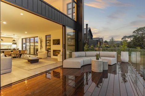 Photo of property in 39 Elliot Street, Riverhead, 0820