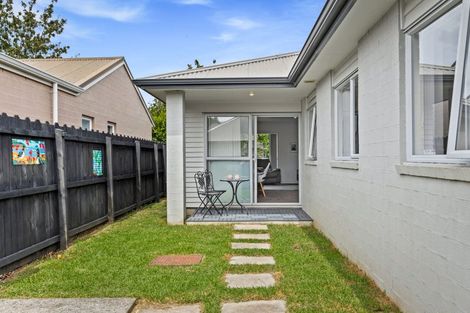 Photo of property in 106 Popokatea Drive, Takanini, 2112