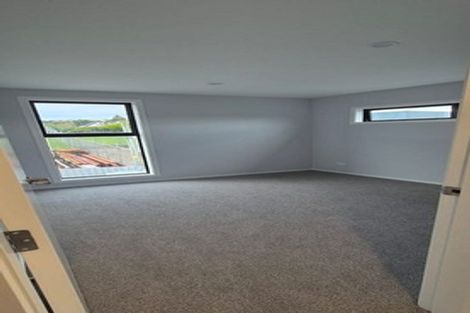 Photo of property in 6 Woodcarver Lane, Titahi Bay, 5022