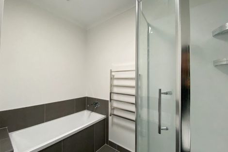 Photo of property in 4/1 Scott Road, Hobsonville, Auckland, 0616