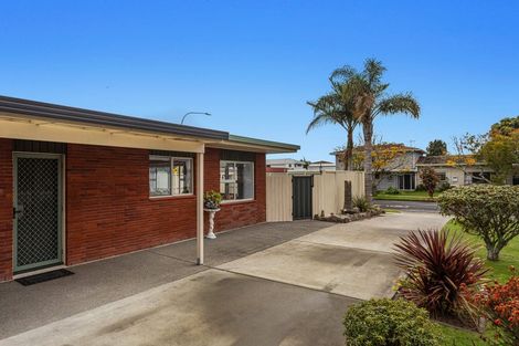 Photo of property in 17 Hikurangi Street, Whakatane, 3120