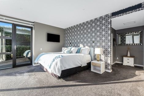 Photo of property in 15 Karekare Road, Raumati South, Paraparaumu, 5032