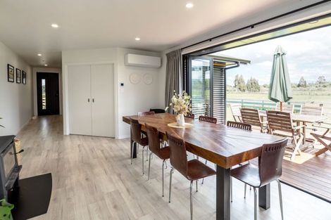 Photo of property in 64 Matapihi Road, Te Ore Ore, Masterton, 5886