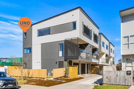 Photo of property in 121a Sycamore Drive, Sunnynook, Auckland, 0620