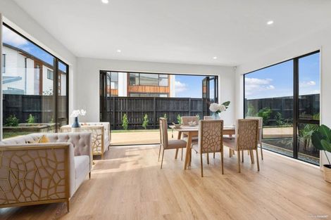 Photo of property in 6 Picnic Point Road, Hobsonville, Auckland, 0616