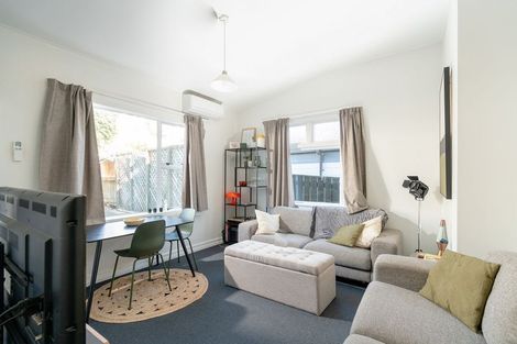 Photo of property in 8 Shannon Street, Mount Victoria, Wellington, 6011