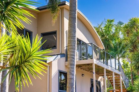 Photo of property in 381 Cove Road, Waipu, 0582