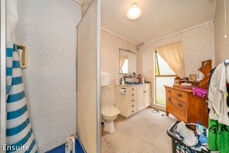 Photo of property in 27 Gemstone Drive, Birchville, Upper Hutt, 5018