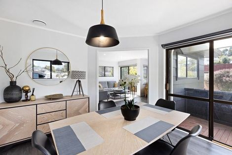 Photo of property in 20 Sandiacre Way, Browns Bay, Auckland, 0630