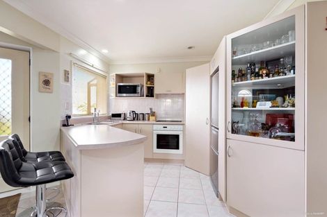 Photo of property in 96 Nikau Street, New Lynn, Auckland, 0600