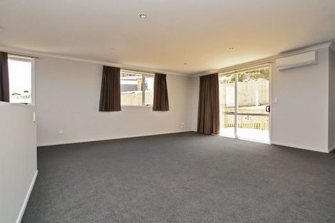 Photo of property in 2 Matlock Lane, Dinsdale, Hamilton, 3204