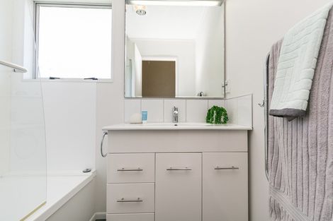 Photo of property in 11 Mallard Grove, Churton Park, Wellington, 6037