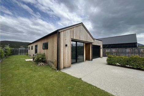 Photo of property in 6 Glen Dene Crescent, Wanaka, 9305