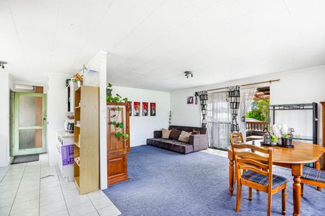 Photo of property in 20 Reinga Place, Massey, Auckland, 0614