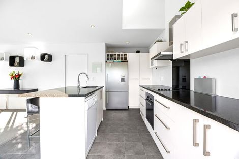 Photo of property in 21 Bartlett Street, Riccarton, Christchurch, 8011