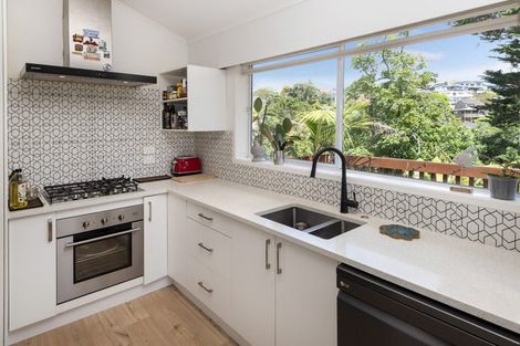 Photo of property in 12 Cheriton Road, Mellons Bay, Auckland, 2014