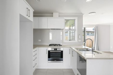 Photo of property in 32u3 Forsyth Street, Saint Andrews, Hamilton, 3200