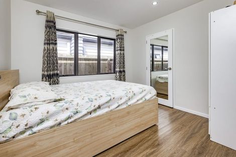 Photo of property in 18 Survila Street, Takanini, 2110