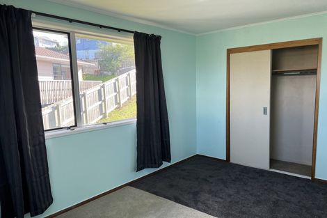 Photo of property in 121a Seabrook Avenue, New Lynn, Auckland, 0600