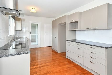 Photo of property in 35 Halberg Street, Papakura, 2110