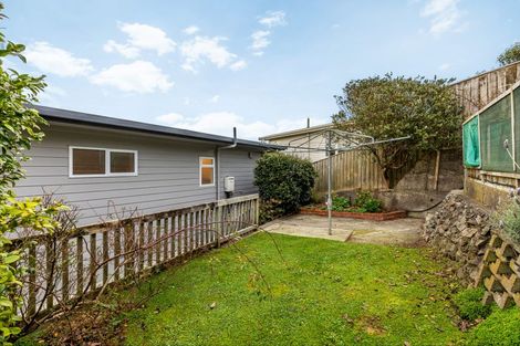 Photo of property in 7 Angell Street, Johnsonville, Wellington, 6037