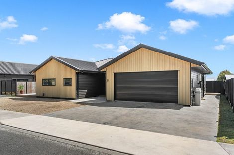 Photo of property in 31 Regent Street, Martinborough, 5711